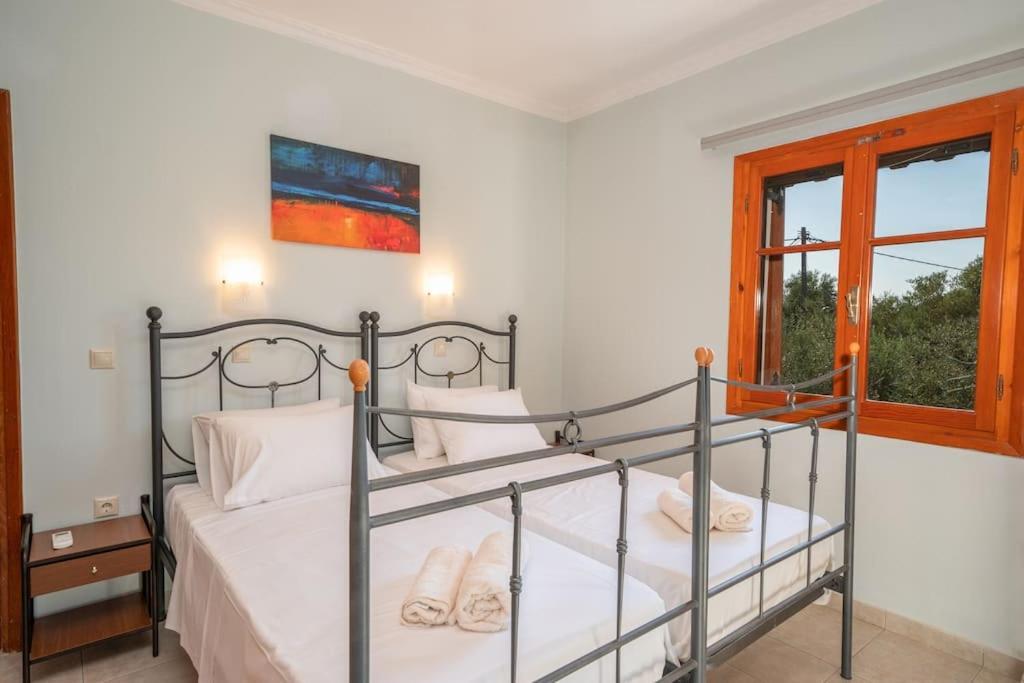 Afroditi Holiday Home- Green View Apartment Svoronata Exterior photo