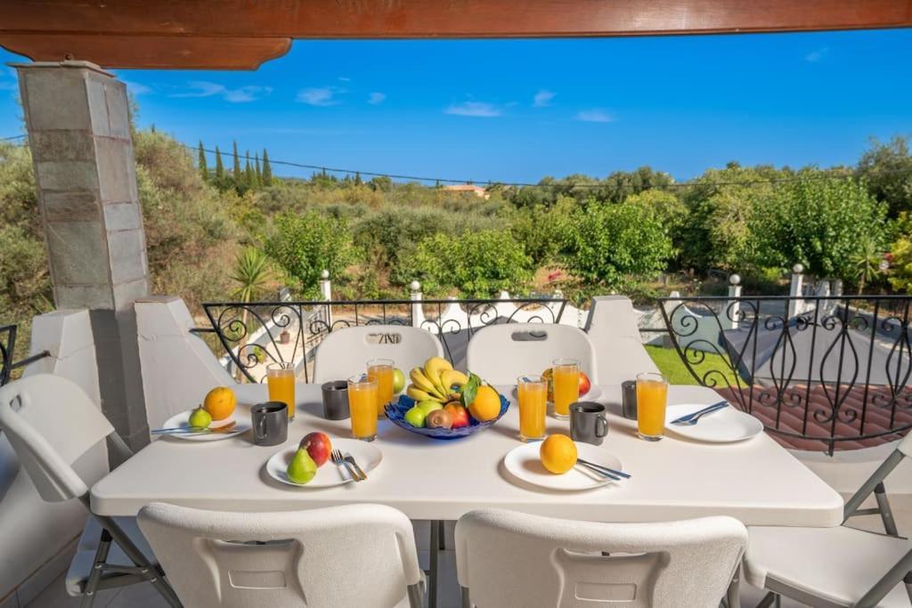 Afroditi Holiday Home- Green View Apartment Svoronata Exterior photo